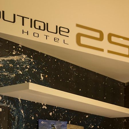 Boutique 25H By Eva Stay 018 Nis Bagian luar foto