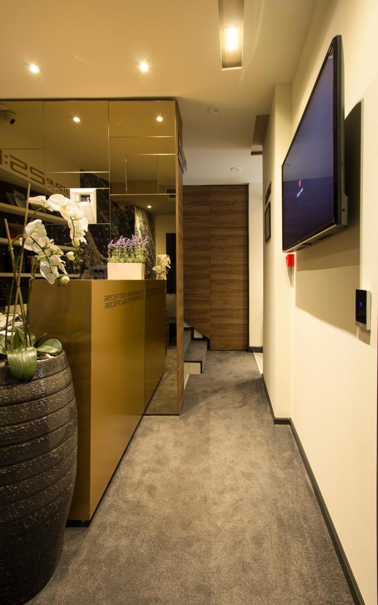 Boutique 25H By Eva Stay 018 Nis Bagian luar foto