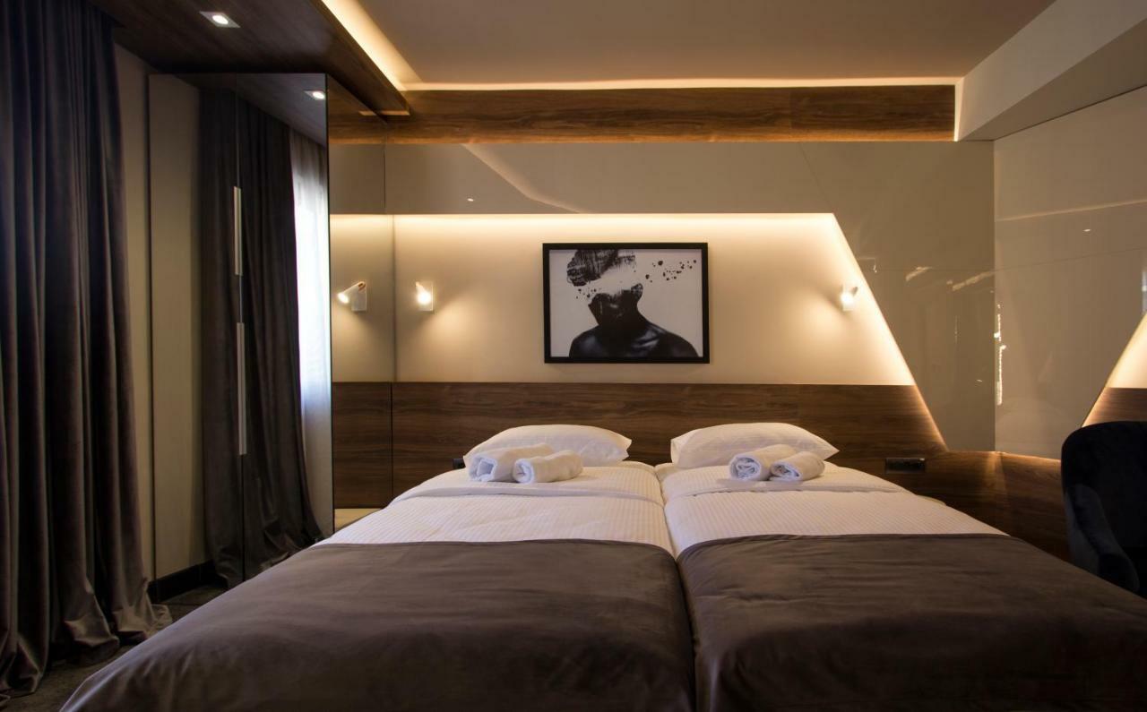 Boutique 25H By Eva Stay 018 Nis Bagian luar foto