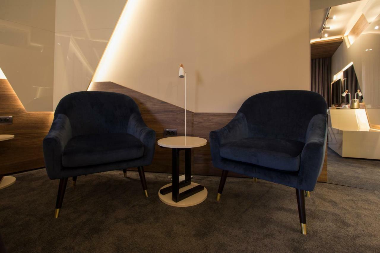 Boutique 25H By Eva Stay 018 Nis Bagian luar foto