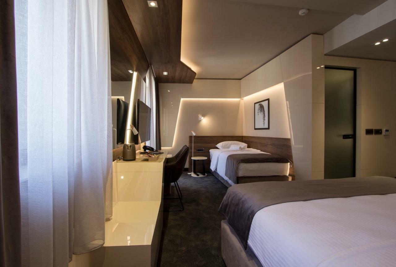 Boutique 25H By Eva Stay 018 Nis Bagian luar foto