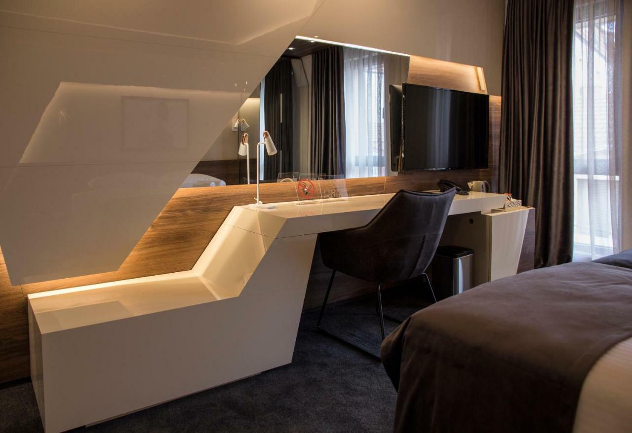 Boutique 25H By Eva Stay 018 Nis Bagian luar foto